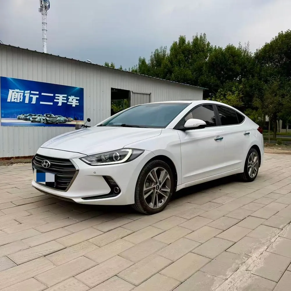 Hyundai Elantra Lingdong, 2016