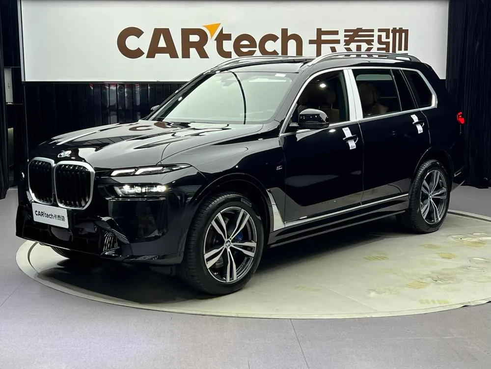 BMW X7, 2023