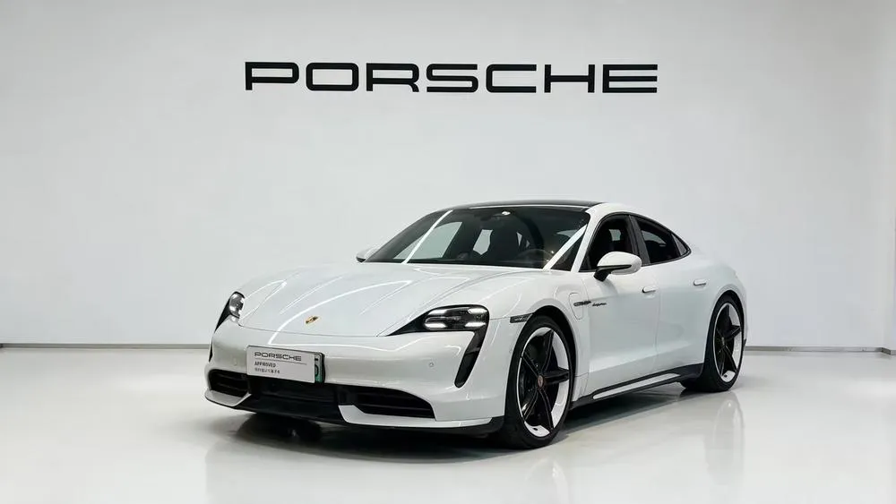Porsche Taycan, 2019