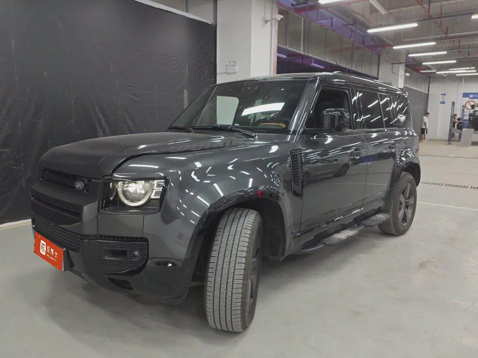 Land Rover Defender, 2024