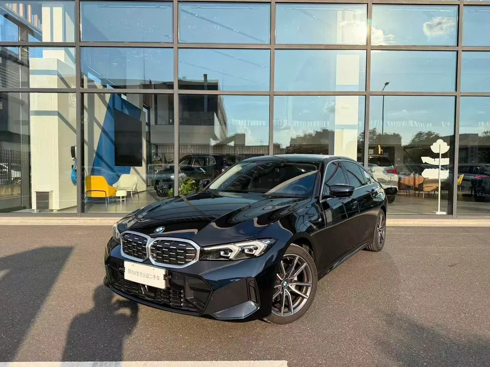BMW 3-Series, 2025