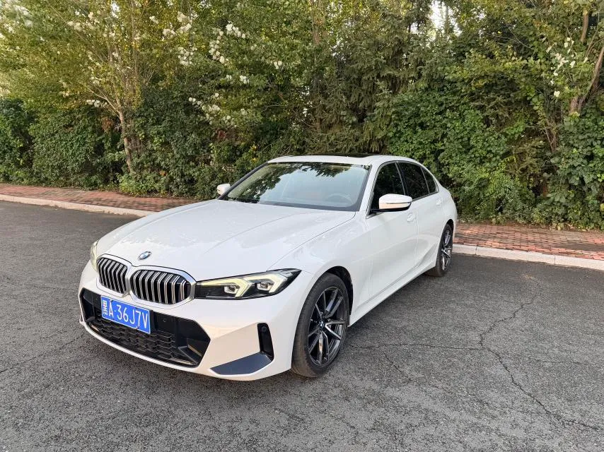 BMW 3-Series, 2023