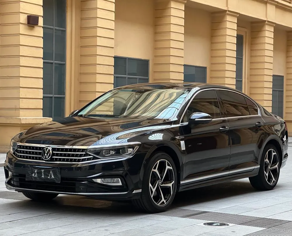 Volkswagen Magotan, 2023