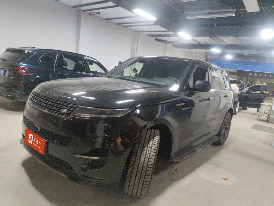 Land Rover Range Rover Sport, 2025