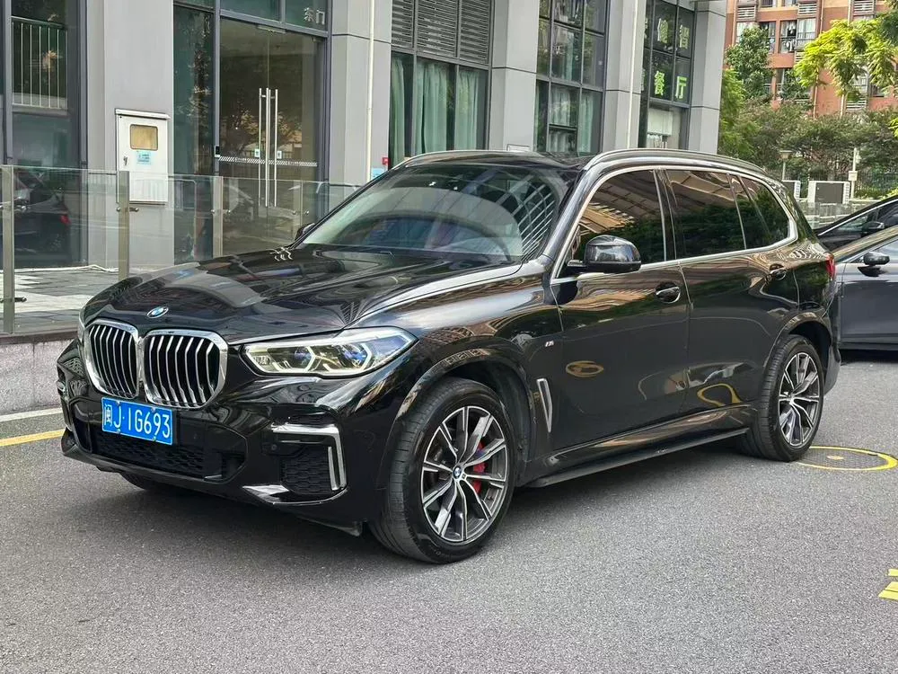 BMW X5 xDrive 30Li Prestige Version M Sport, 2022 — фото 1