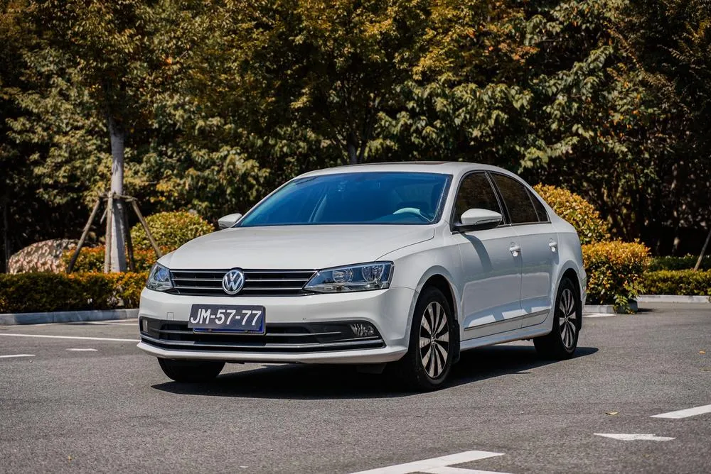 Volkswagen Sagitar 1.6L Auto Comfort Version, 2018 — фото 1