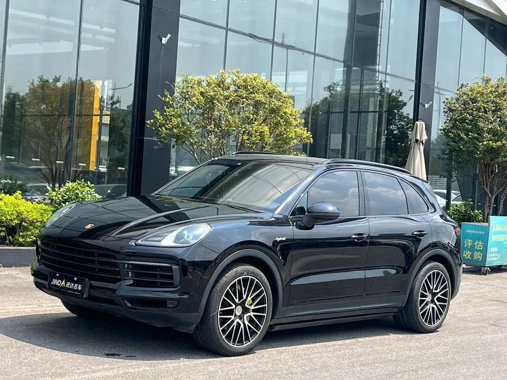 Porsche Cayenne E-Hybrid, 2020