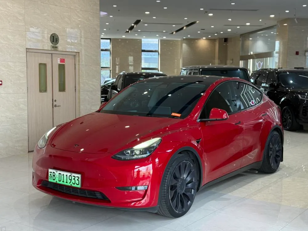 Tesla Model Y, 2022