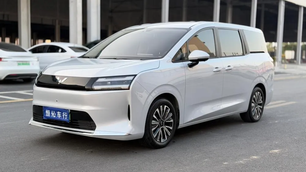 Wuling Xingguang 730 EV, 2025