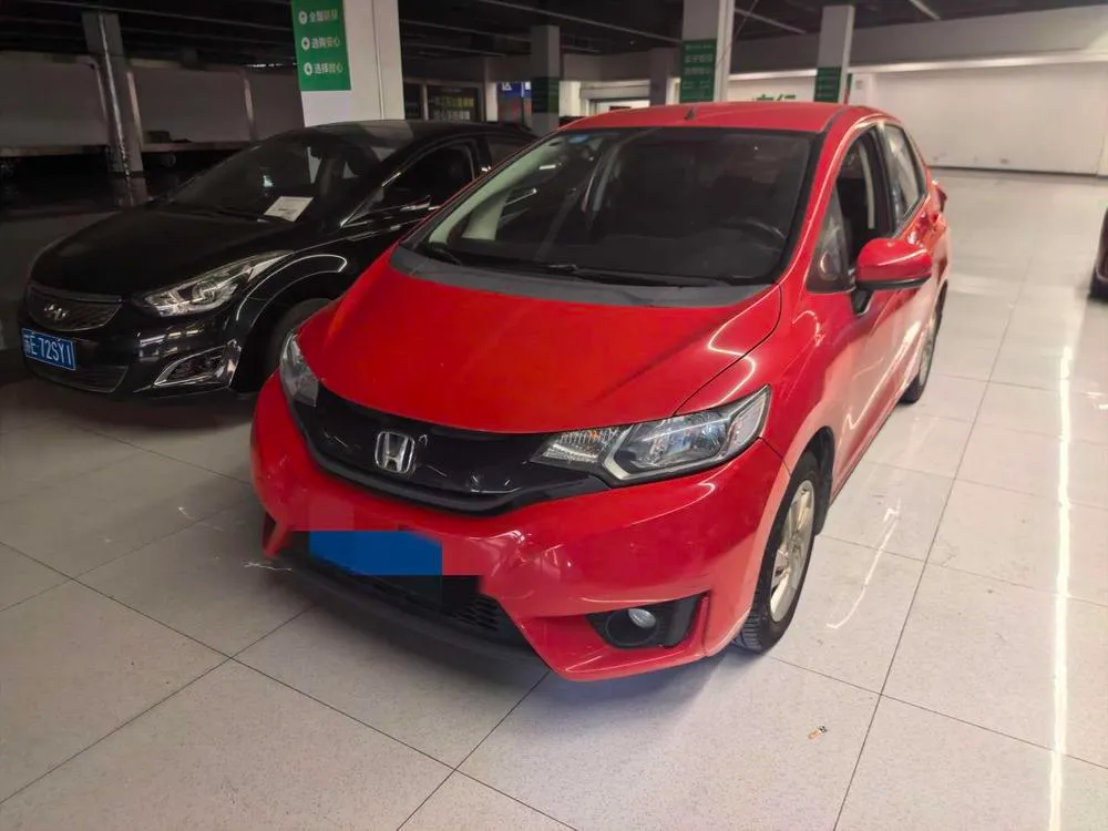 Honda Fit 1.5L SE CVT Fashion Version, 2014 — фото 1