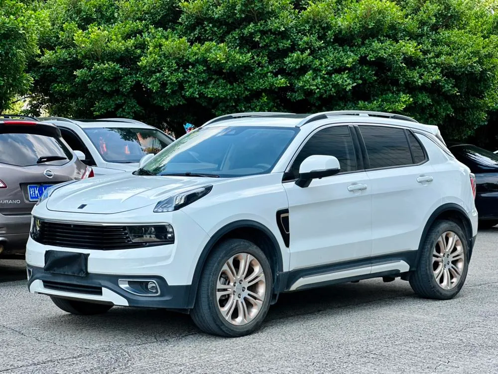 Lynk & Co 01, 2017