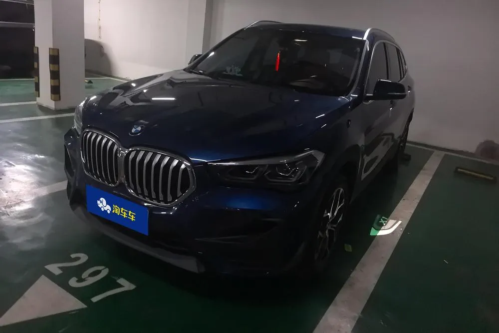 BMW X1 sDrive25Li Leading Version, 2022 — фото 1
