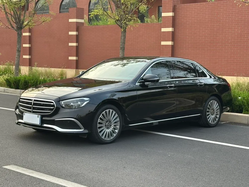 Mercedes-Benz E-Class, 2022
