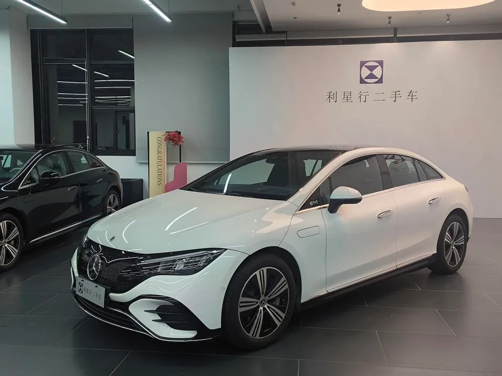 Mercedes-Benz EQE, 2025