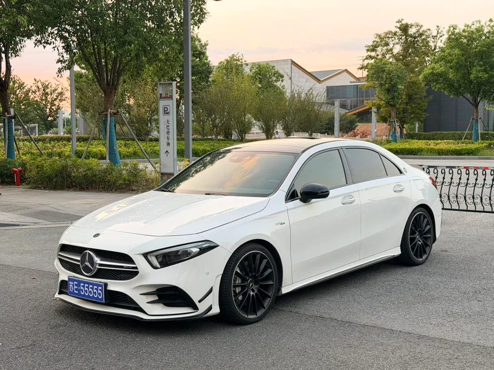 Mercedes-Benz A-Class AMG AMG A 35 L 4MATIC, 2019 — фото 1