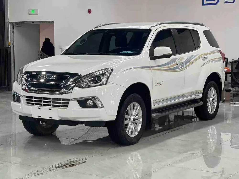 Isuzu mu-X, 2022