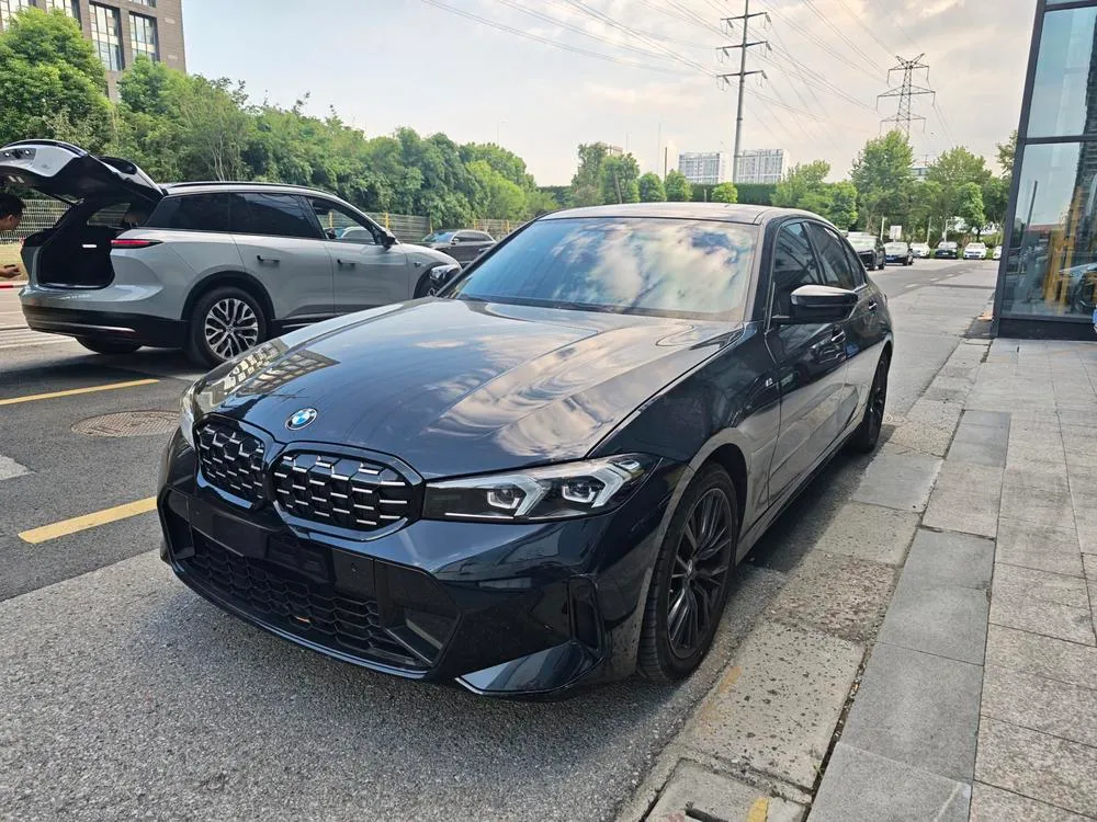 BMW 3-Series, 2023