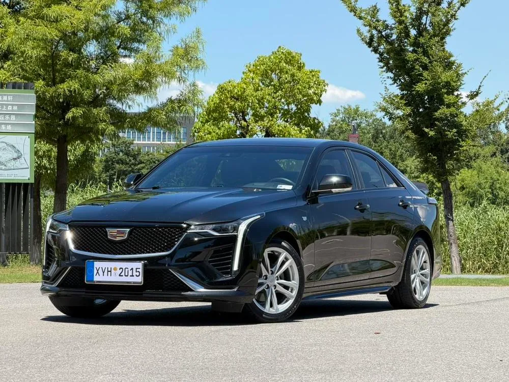 Cadillac CT4, 2022