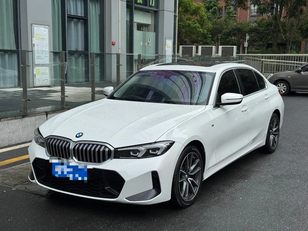 BMW 3-Series, 2023