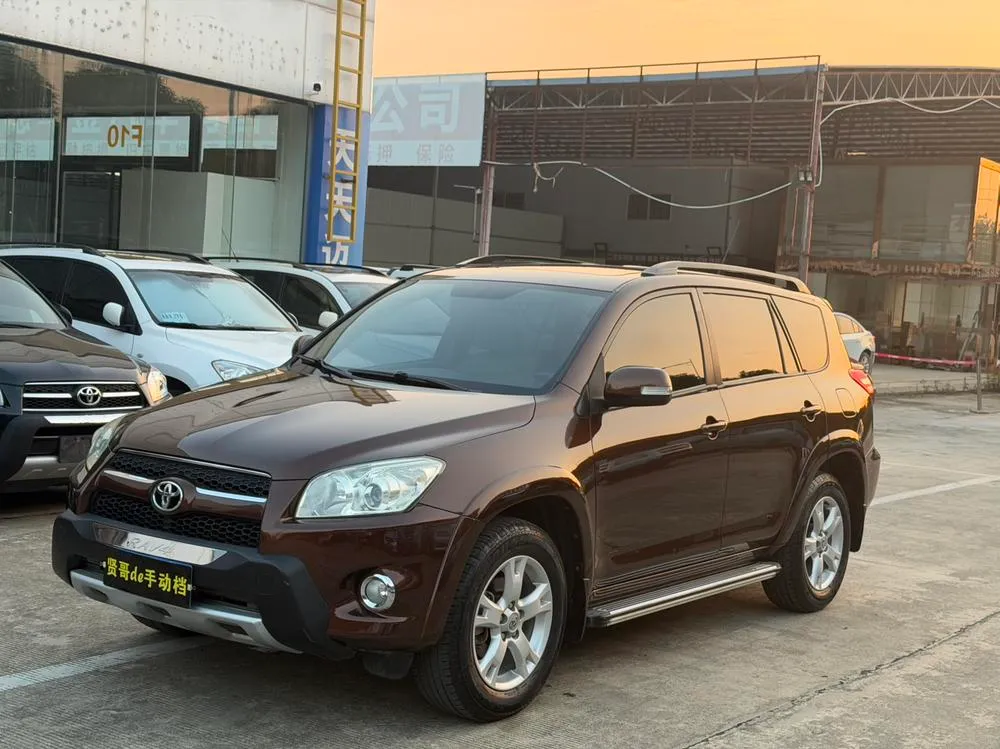 Toyota RAV4, 2012