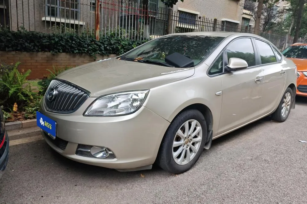 Buick Excelle, 2013