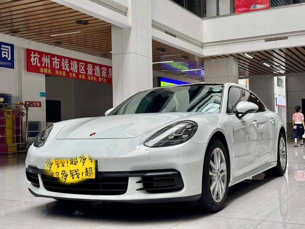 Porsche Panamera, 2019