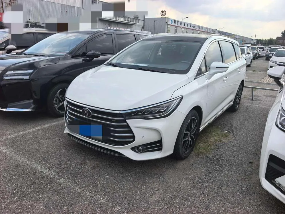 BYD Song MAX, 2017