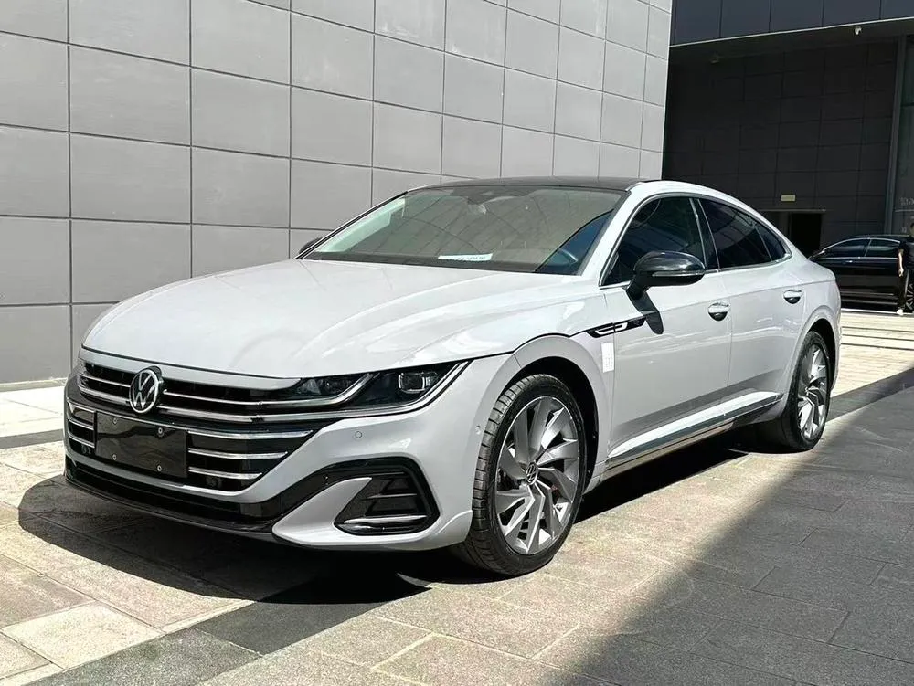 Volkswagen CC, 2023