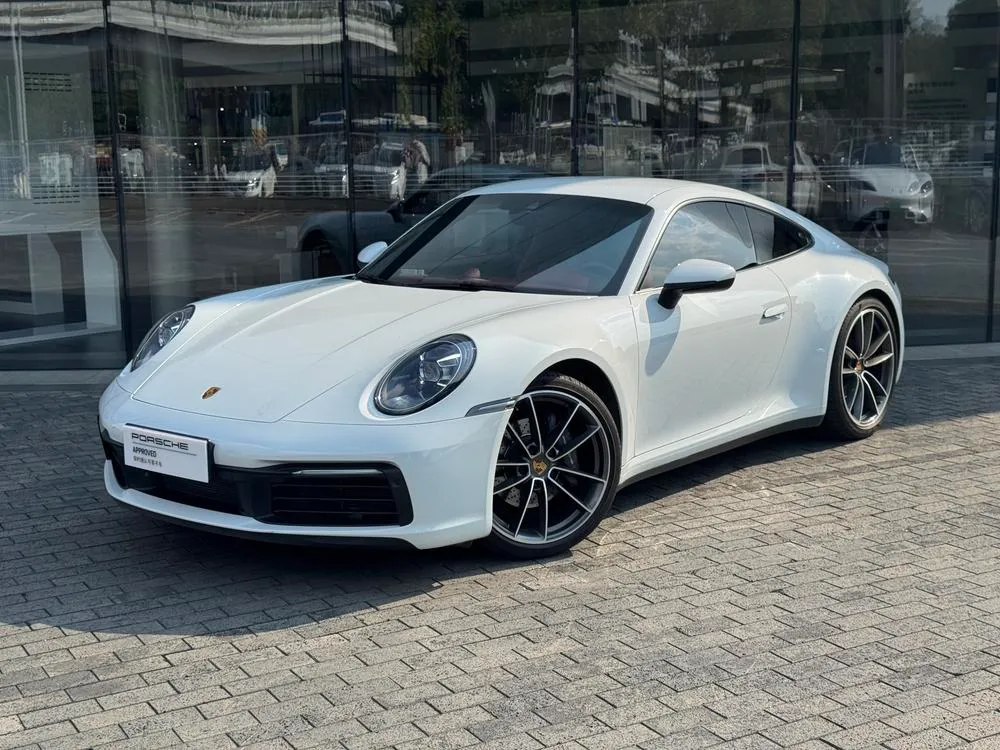 Porsche 911, 2023