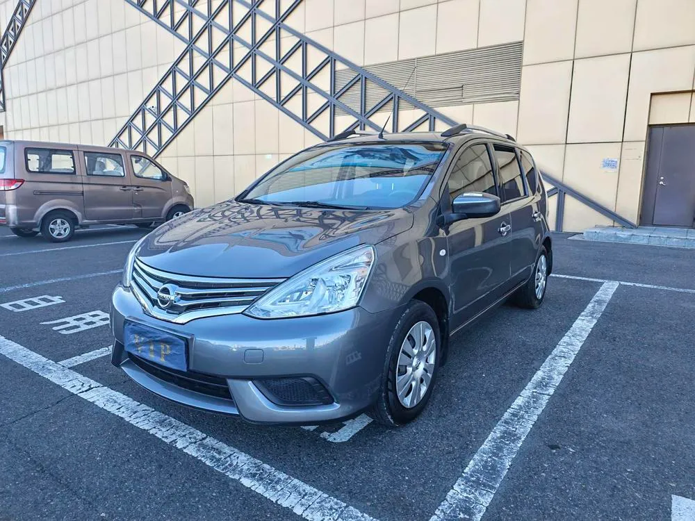 Nissan Livina, 2015