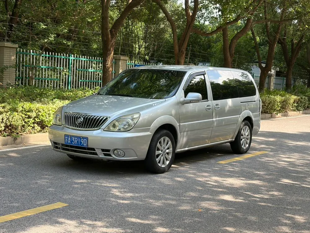 Buick GL8, 2014