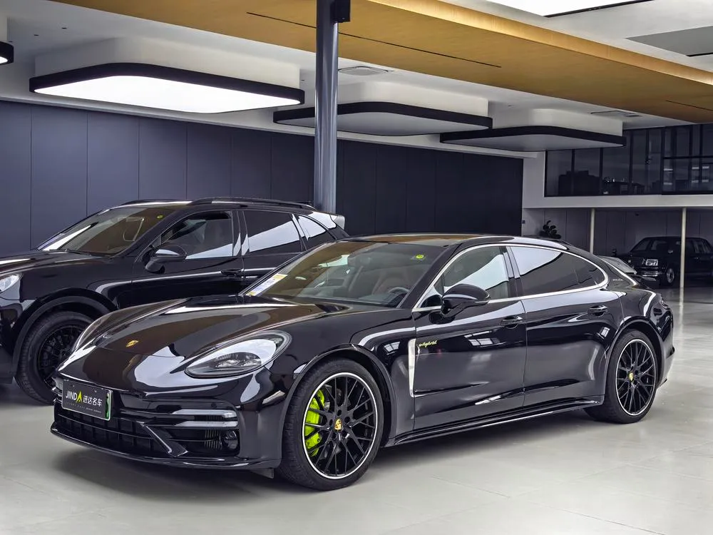 Porsche Panamera E-Hybrid, 2017