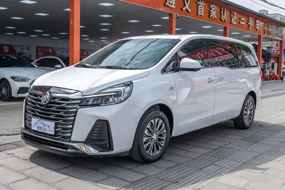 Buick GL8, 2022