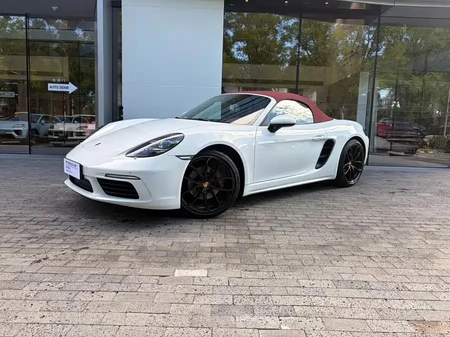 Porsche 718, 2024