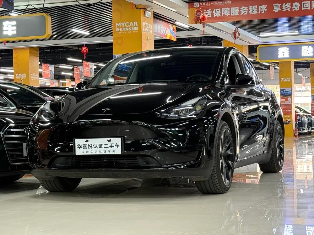 Tesla Model Y, 2023