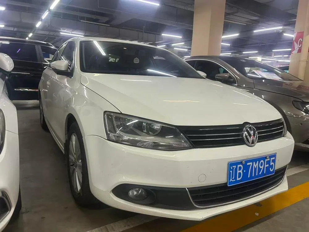 Volkswagen Sagitar, 2014