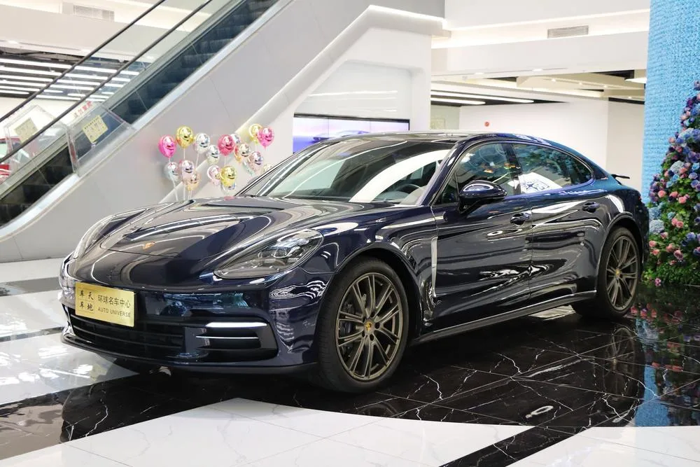 Porsche Panamera, 2017