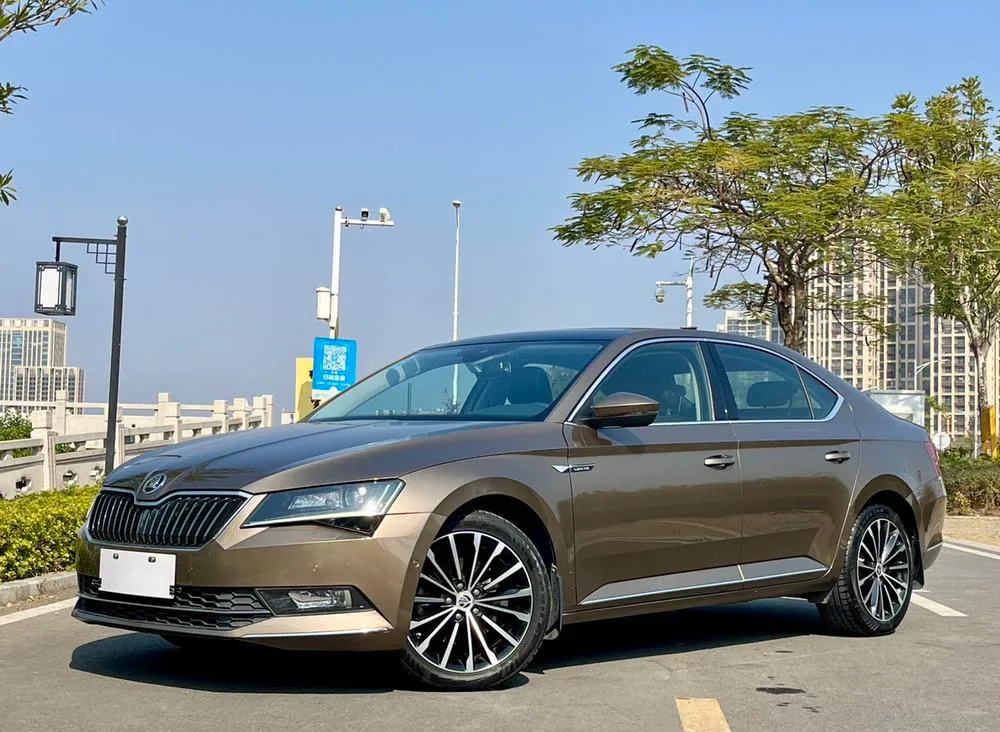 Skoda Superb, 2016