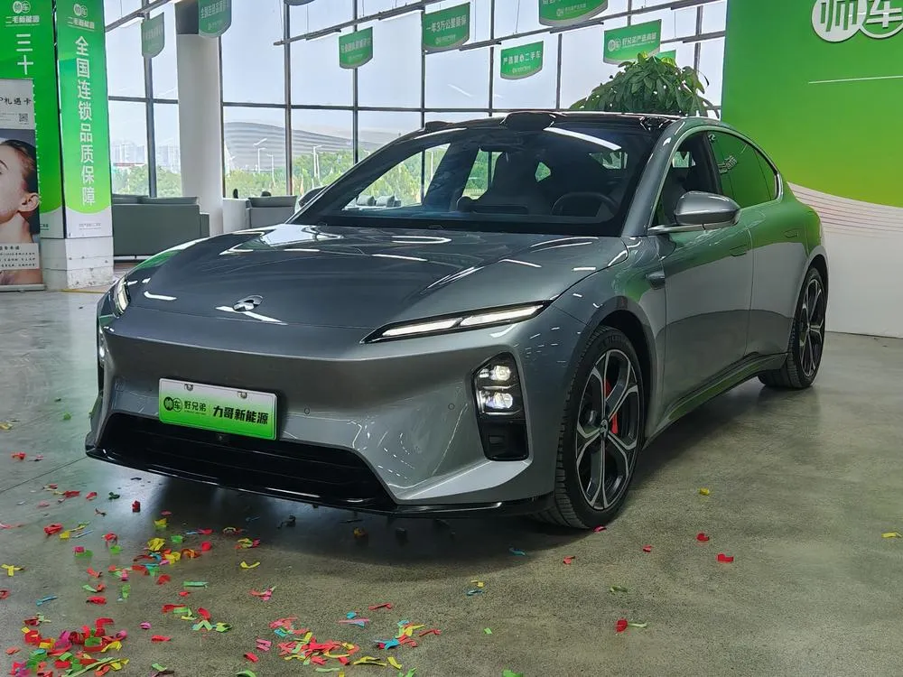 NIO ET5, 2025