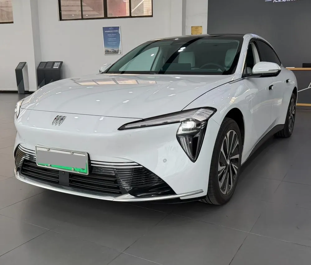 Buick Zhijing L7, 2025
