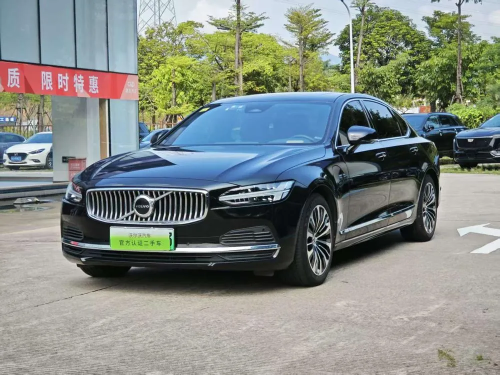 Volvo S90 PHEV, 2025