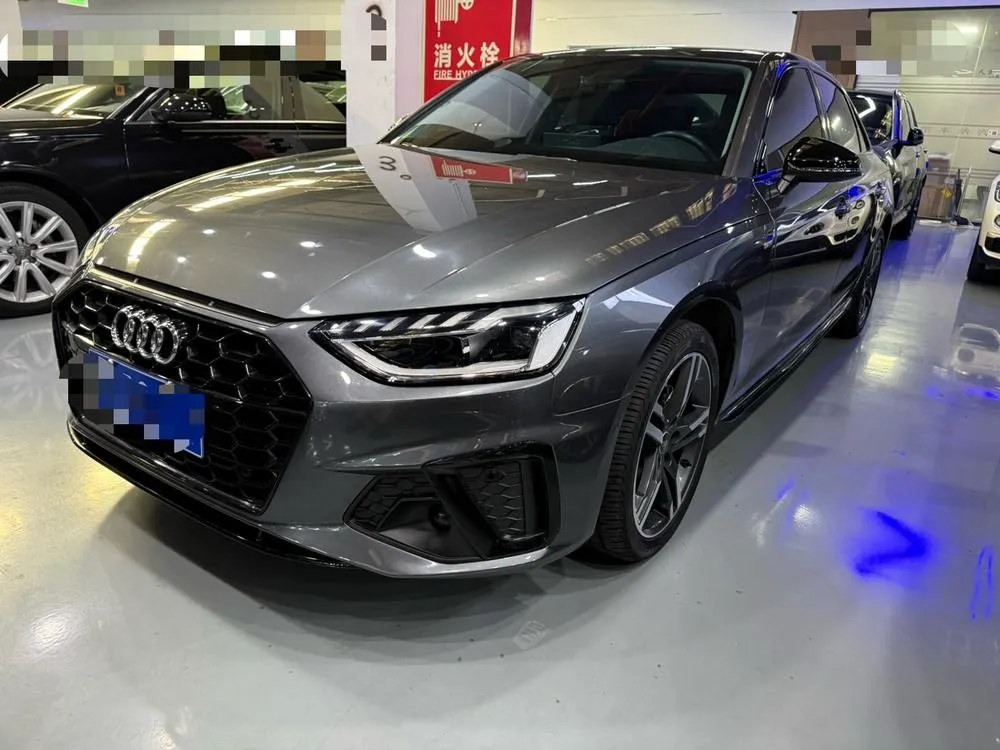 Audi A4L, 2022