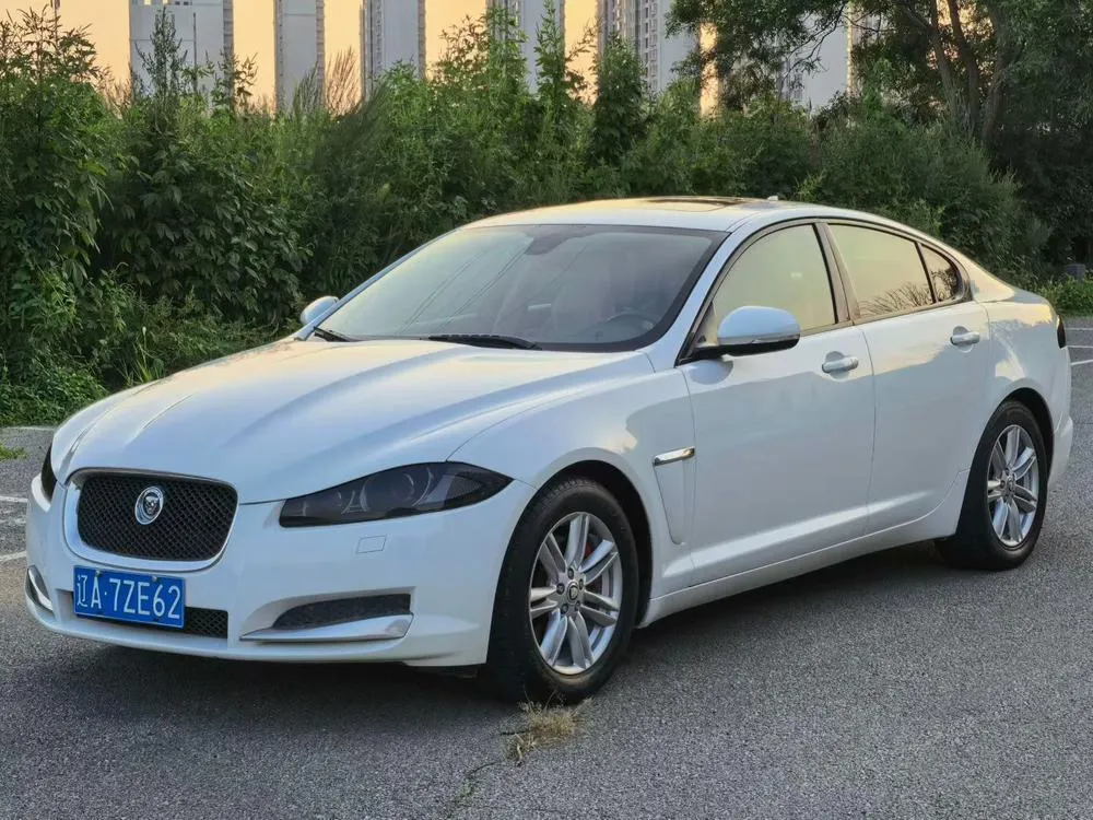 Jaguar XF, 2013