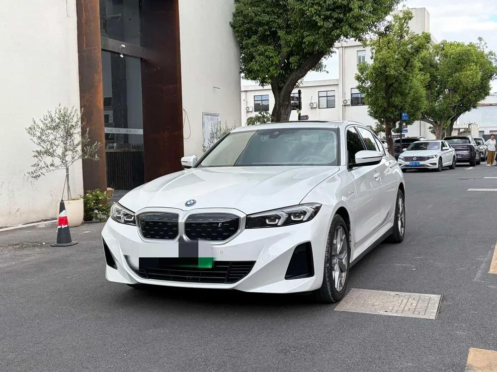 BMW i3, 2022