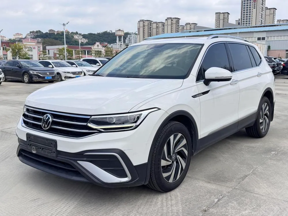 Volkswagen Tiguan L, 2022