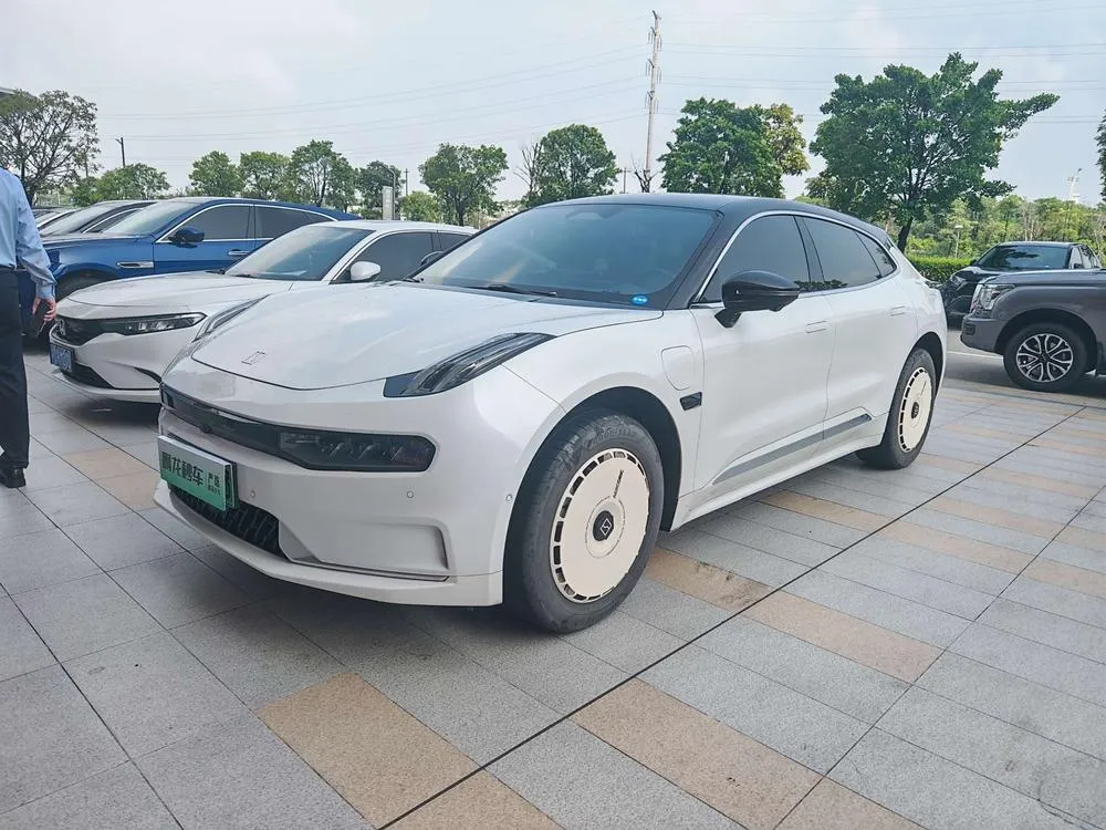 Zeekr 001, 2023