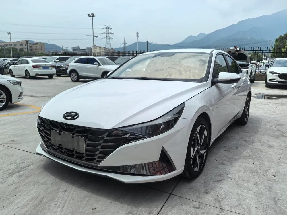 Hyundai Elantra, 2021