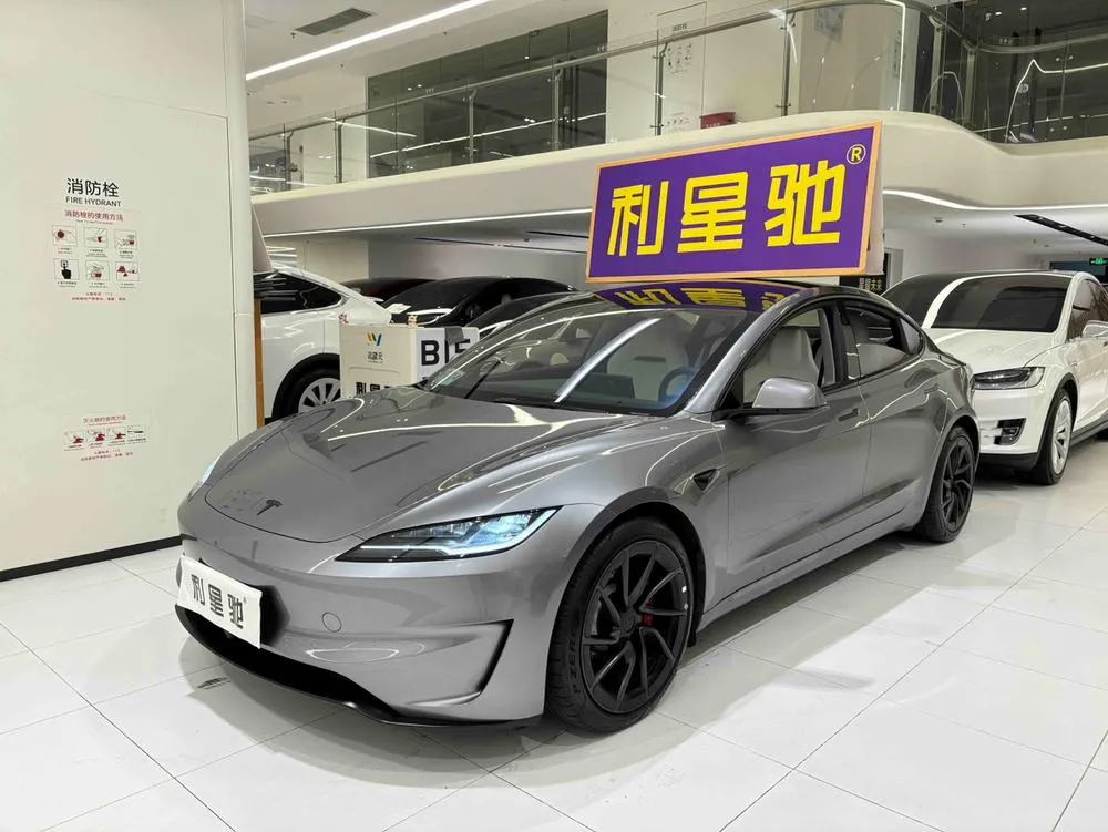 Tesla Model 3, 2025