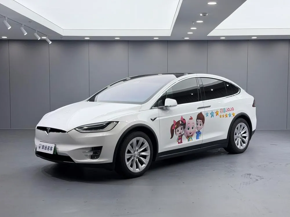 Tesla Model X, 2016