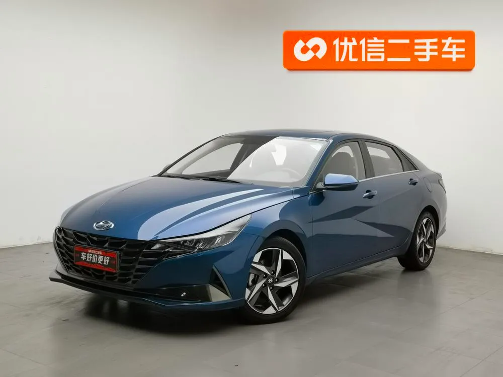 Hyundai Elantra, 2022